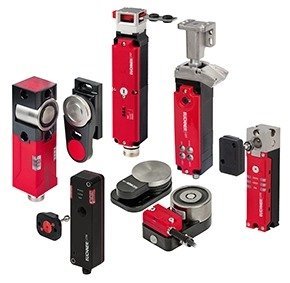 Transponder-coded safety switches with guard locking product